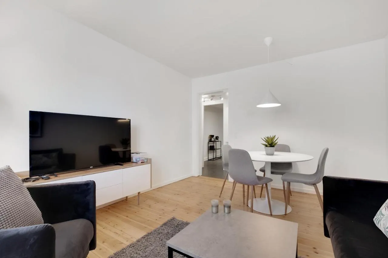 Bright Apartment In Elegant Osterbro Copenhagen